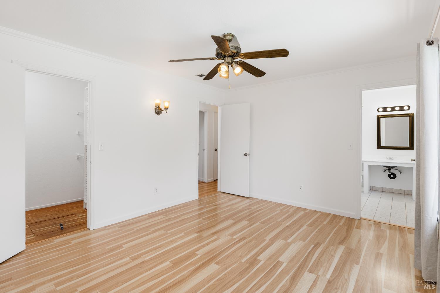 Detail Gallery Image 14 of 19 For 1523 Wimbledon Ct, Santa Rosa,  CA 95401 - 4 Beds | 2 Baths