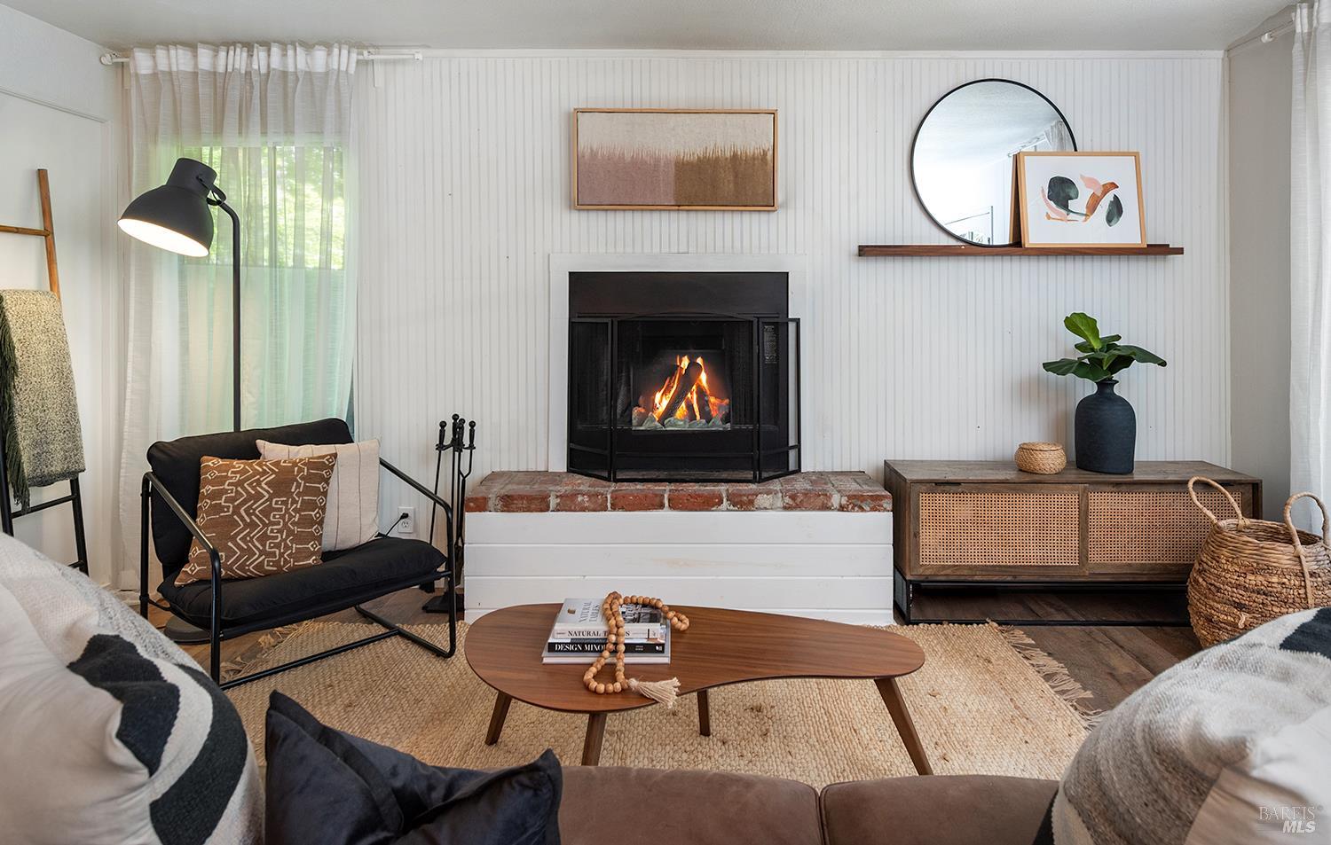 Detail Gallery Image 4 of 35 For 21854 East St, Villa Grande,  CA 95486 - 2 Beds | 1 Baths