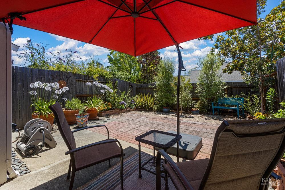 Detail Gallery Image 25 of 33 For 1774 Devonshire Dr, Benicia,  CA 94510 - 3 Beds | 2/1 Baths