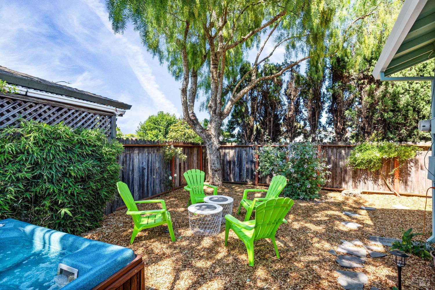 Detail Gallery Image 12 of 54 For 7449 Adrian Dr, Rohnert Park,  CA 94928 - 3 Beds | 2 Baths