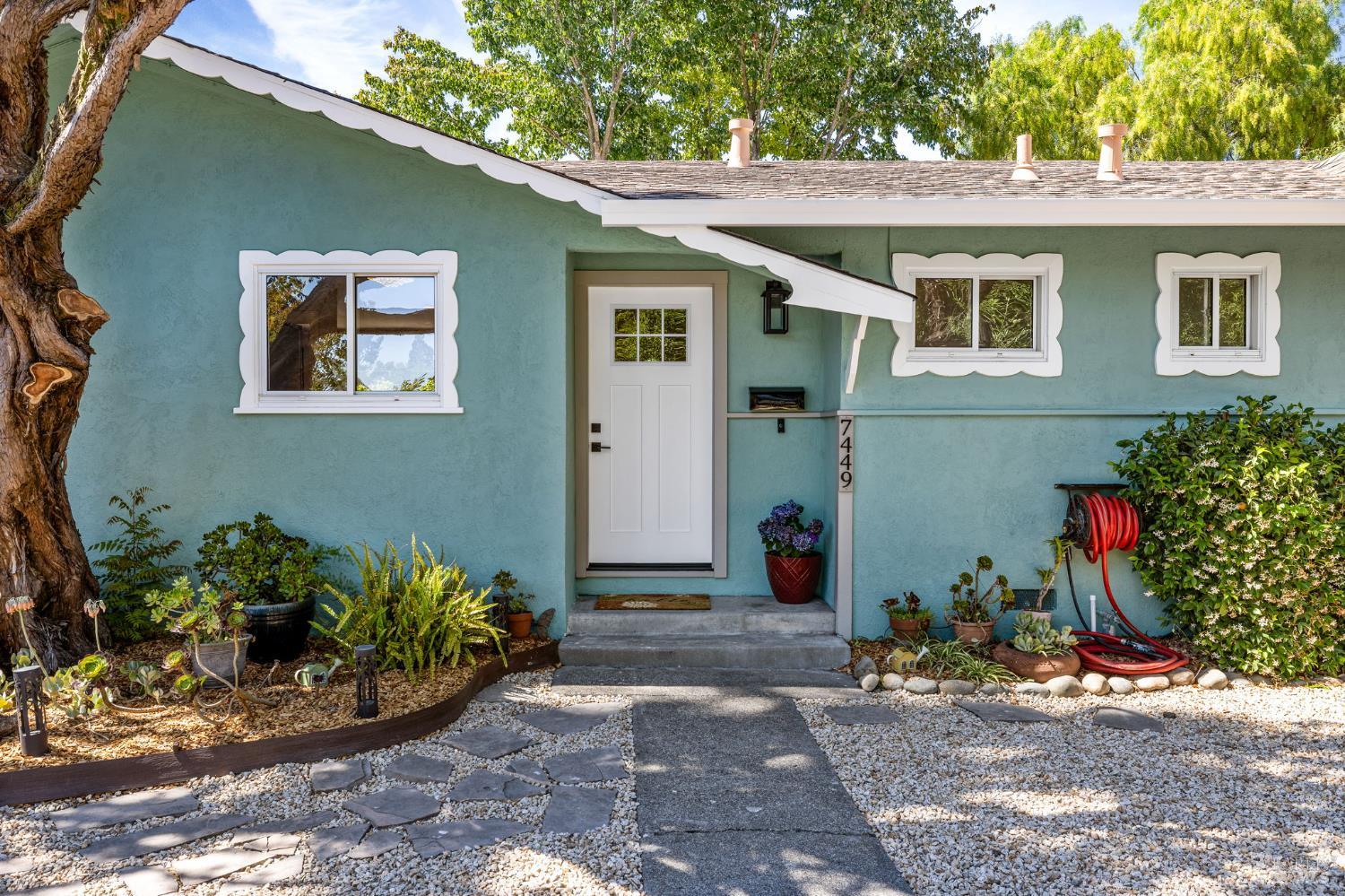 Detail Gallery Image 47 of 54 For 7449 Adrian Dr, Rohnert Park,  CA 94928 - 3 Beds | 2 Baths