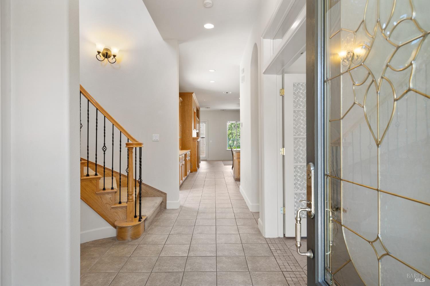 Detail Gallery Image 5 of 68 For 9272 Hallmark Pl, Vallejo,  CA 94591 - 4 Beds | 4 Baths