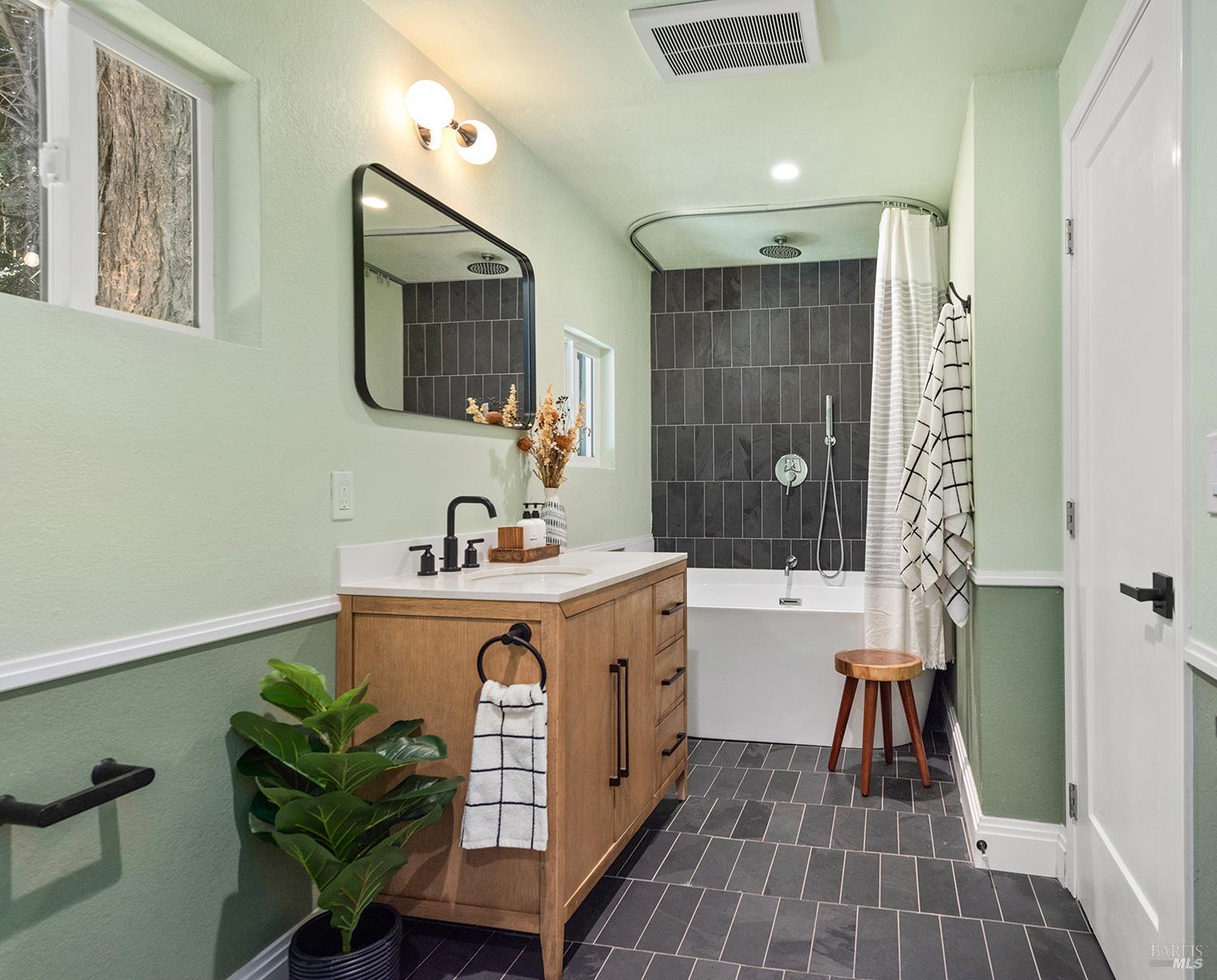 Detail Gallery Image 13 of 35 For 21854 East St, Villa Grande,  CA 95486 - 2 Beds | 1 Baths