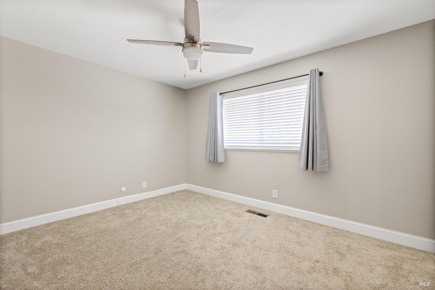 Detail Gallery Image 25 of 73 For 414 Brunswick Dr, Vallejo,  CA 94591 - 3 Beds | 2 Baths