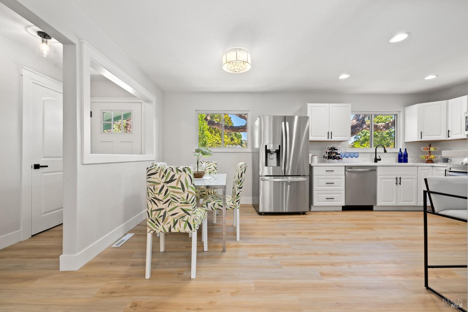 Detail Gallery Image 36 of 54 For 7449 Adrian Dr, Rohnert Park,  CA 94928 - 3 Beds | 2 Baths