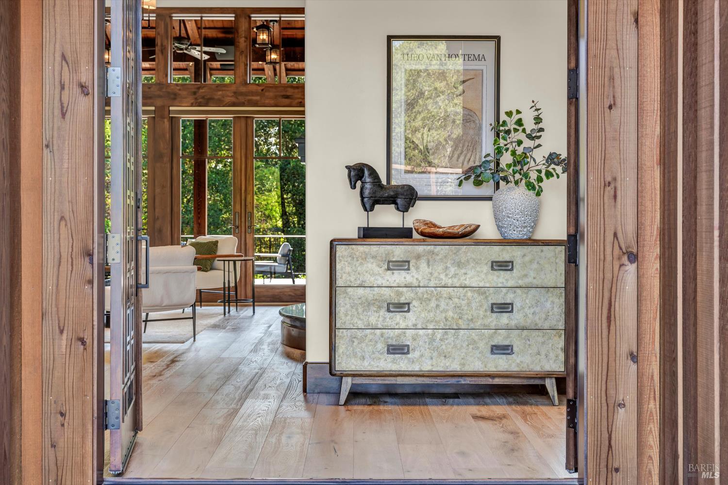 Detail Gallery Image 7 of 57 For 231 Poppy Hill Dr, Healdsburg,  CA 95448 - 4 Beds | 3/1 Baths