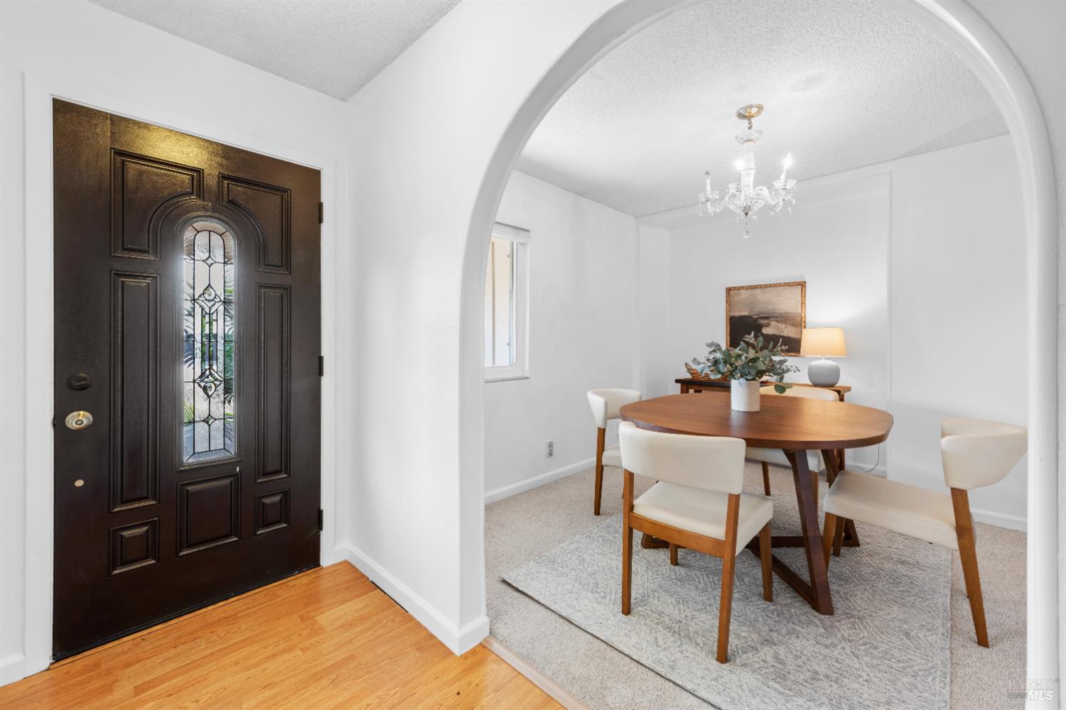 Detail Gallery Image 2 of 20 For 1313 Saint Francis Dr, Petaluma,  CA 94954 - 3 Beds | 2 Baths