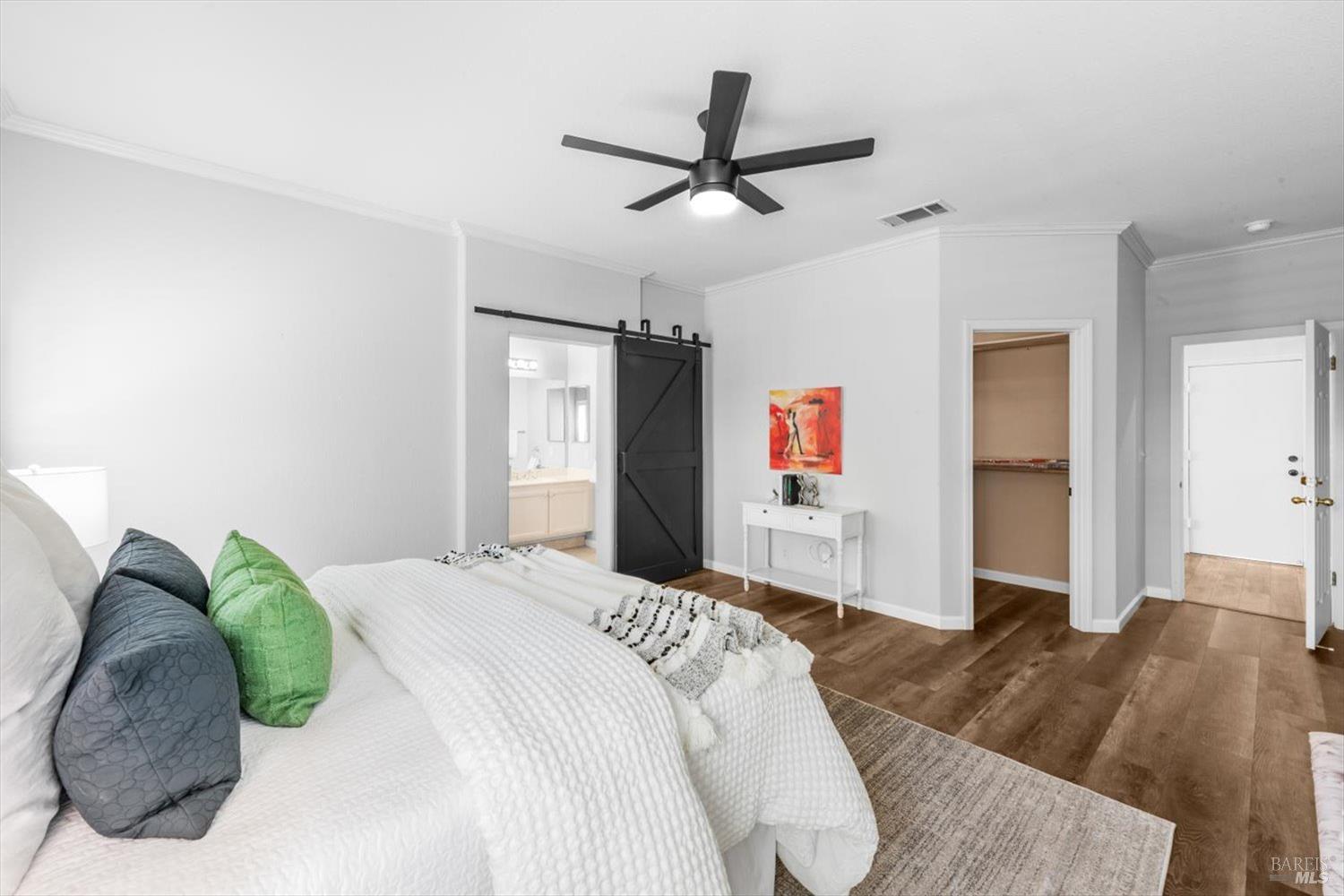 Detail Gallery Image 13 of 27 For 807 Kells Cir, Vacaville,  CA 95688 - 3 Beds | 2/1 Baths