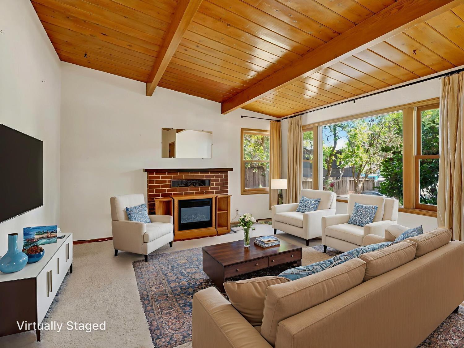 Detail Gallery Image 4 of 30 For 206 Champlain Ave, Cloverdale,  CA 95425 - 3 Beds | 1 Baths
