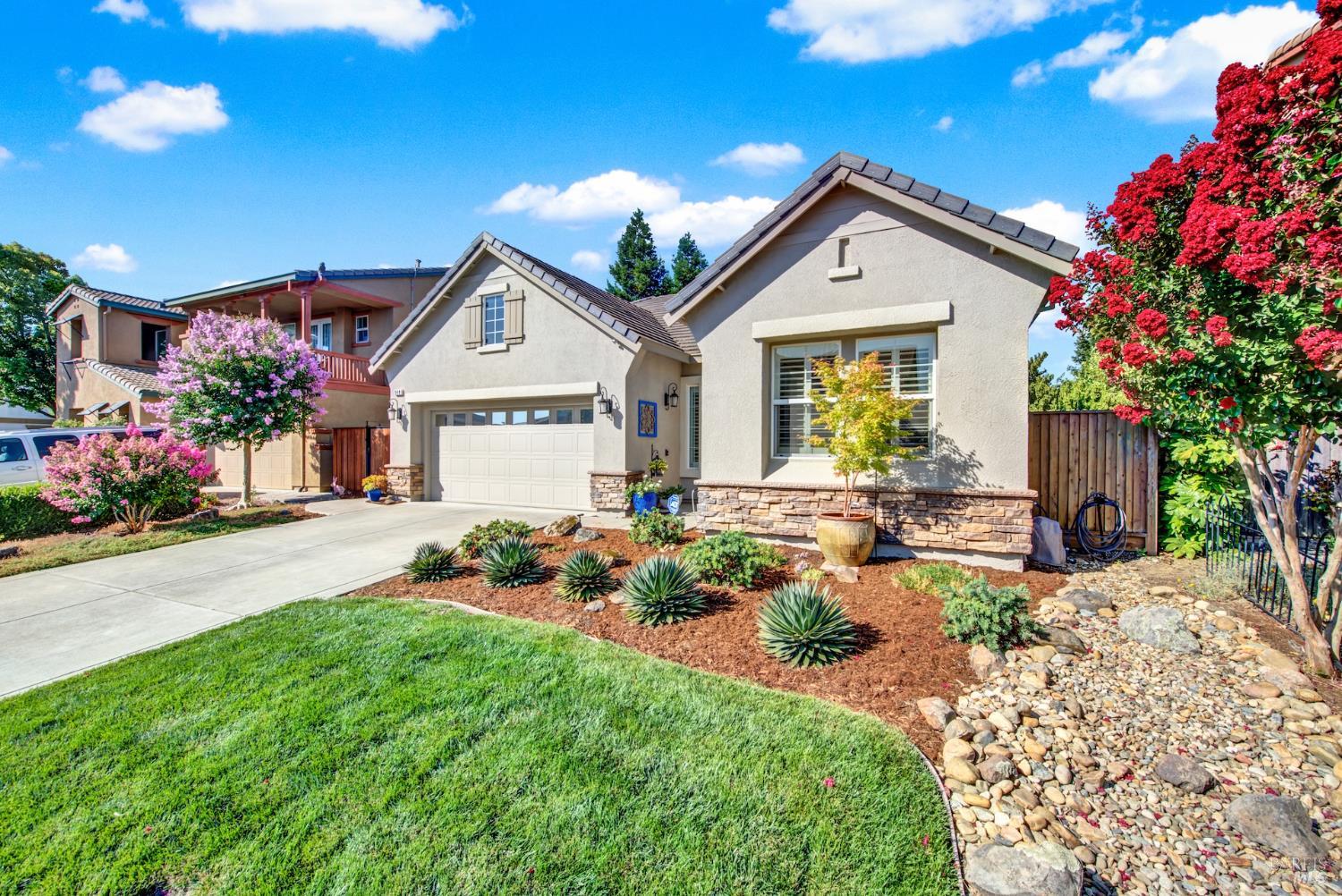 Detail Gallery Image 8 of 77 For 949 Lancaster St, Vacaville,  CA 95687 - 4 Beds | 2 Baths