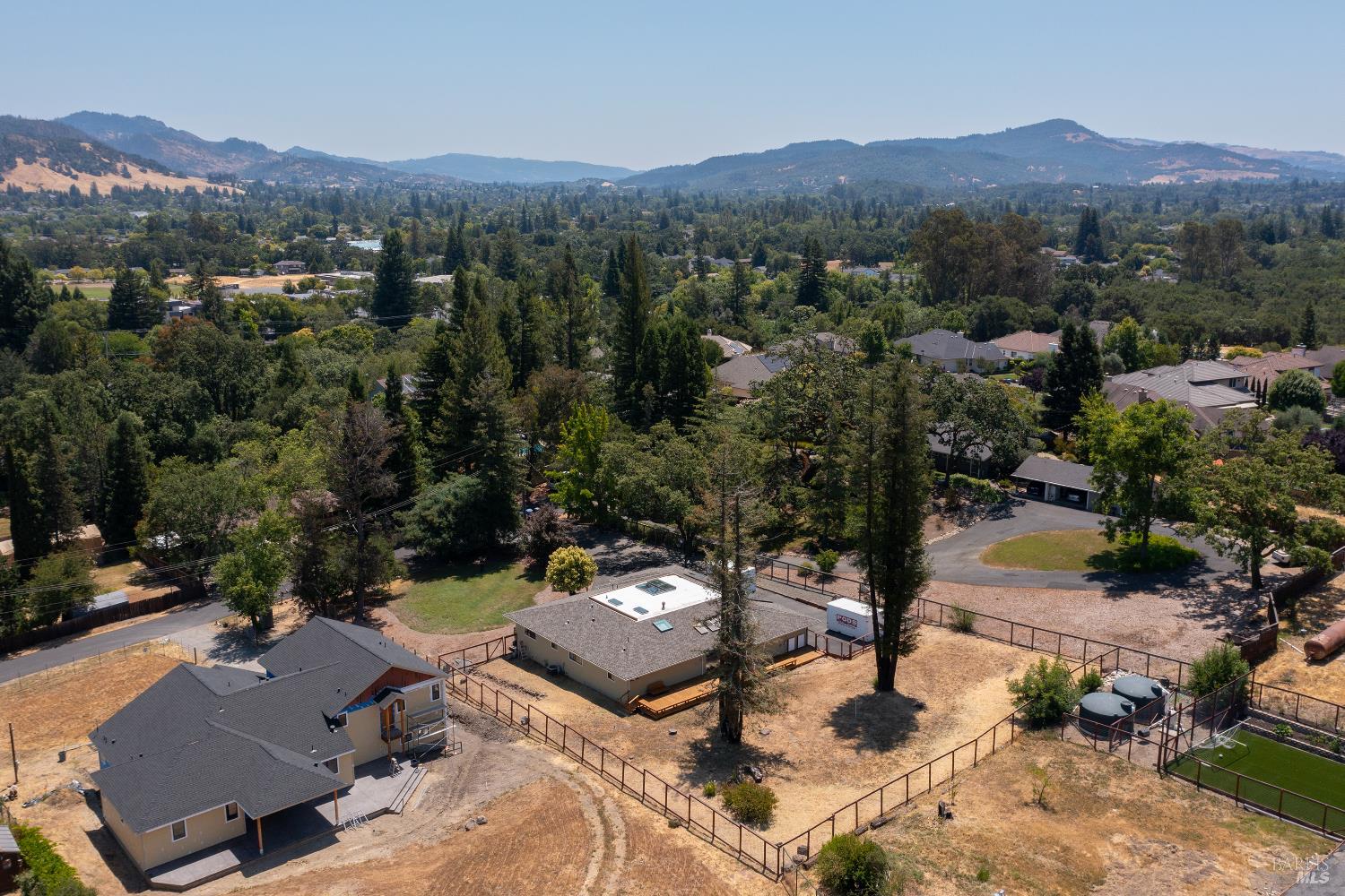 Detail Gallery Image 1 of 36 For 3617 Williams Rd, Santa Rosa,  CA 95404 - 3 Beds | 3 Baths