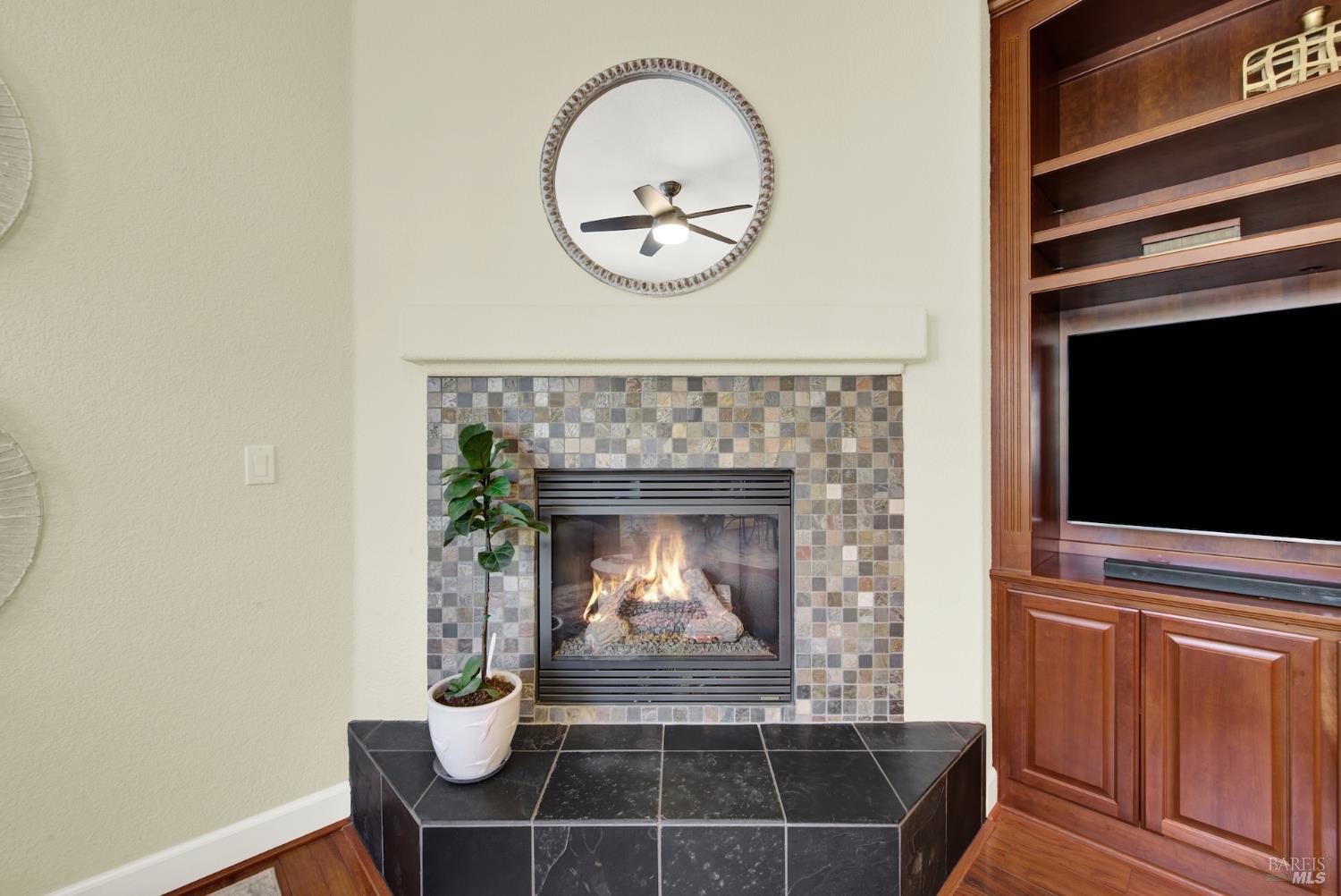 Detail Gallery Image 25 of 77 For 949 Lancaster St, Vacaville,  CA 95687 - 4 Beds | 2 Baths
