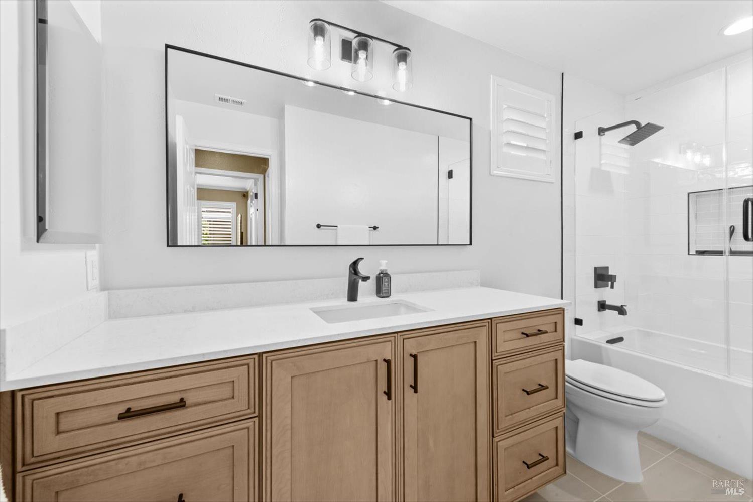 Detail Gallery Image 59 of 96 For 3305 Hillridge Ct, Fairfield,  CA 94534 - 4 Beds | 3 Baths