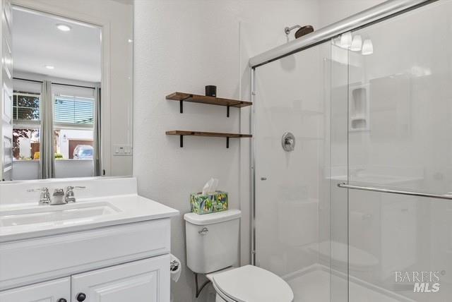 Detail Gallery Image 20 of 30 For 5825 Kristina Pl, Rohnert Park,  CA 94928 - 3 Beds | 3 Baths