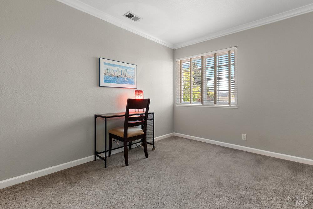 Detail Gallery Image 12 of 33 For 1774 Devonshire Dr, Benicia,  CA 94510 - 3 Beds | 2/1 Baths