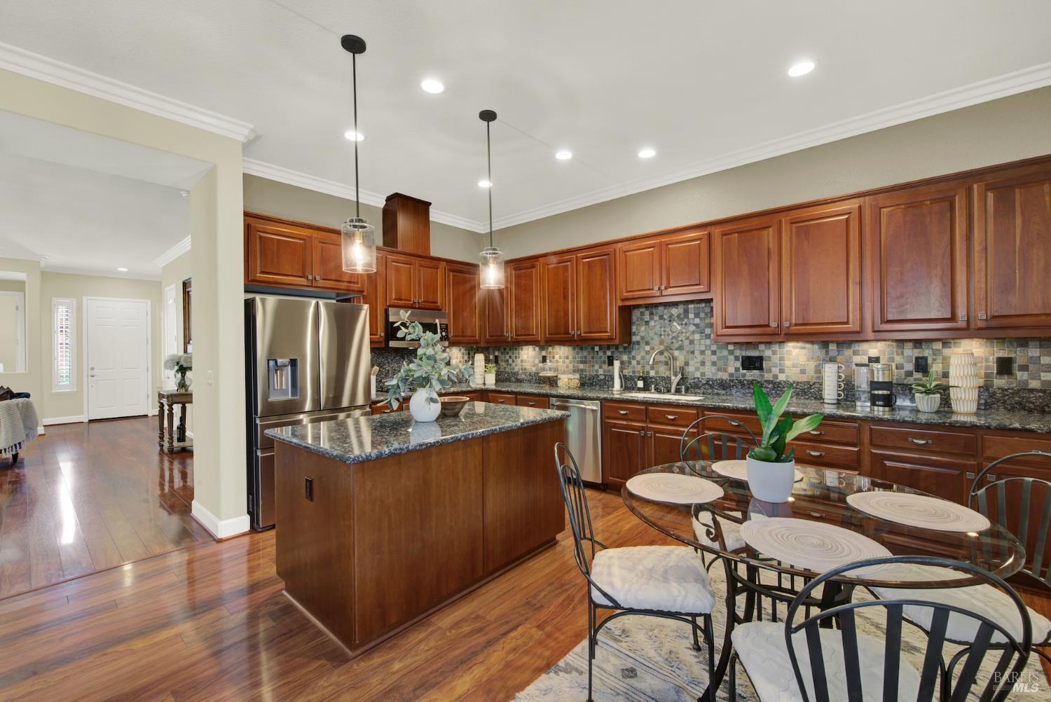 Detail Gallery Image 30 of 77 For 949 Lancaster St, Vacaville,  CA 95687 - 4 Beds | 2 Baths