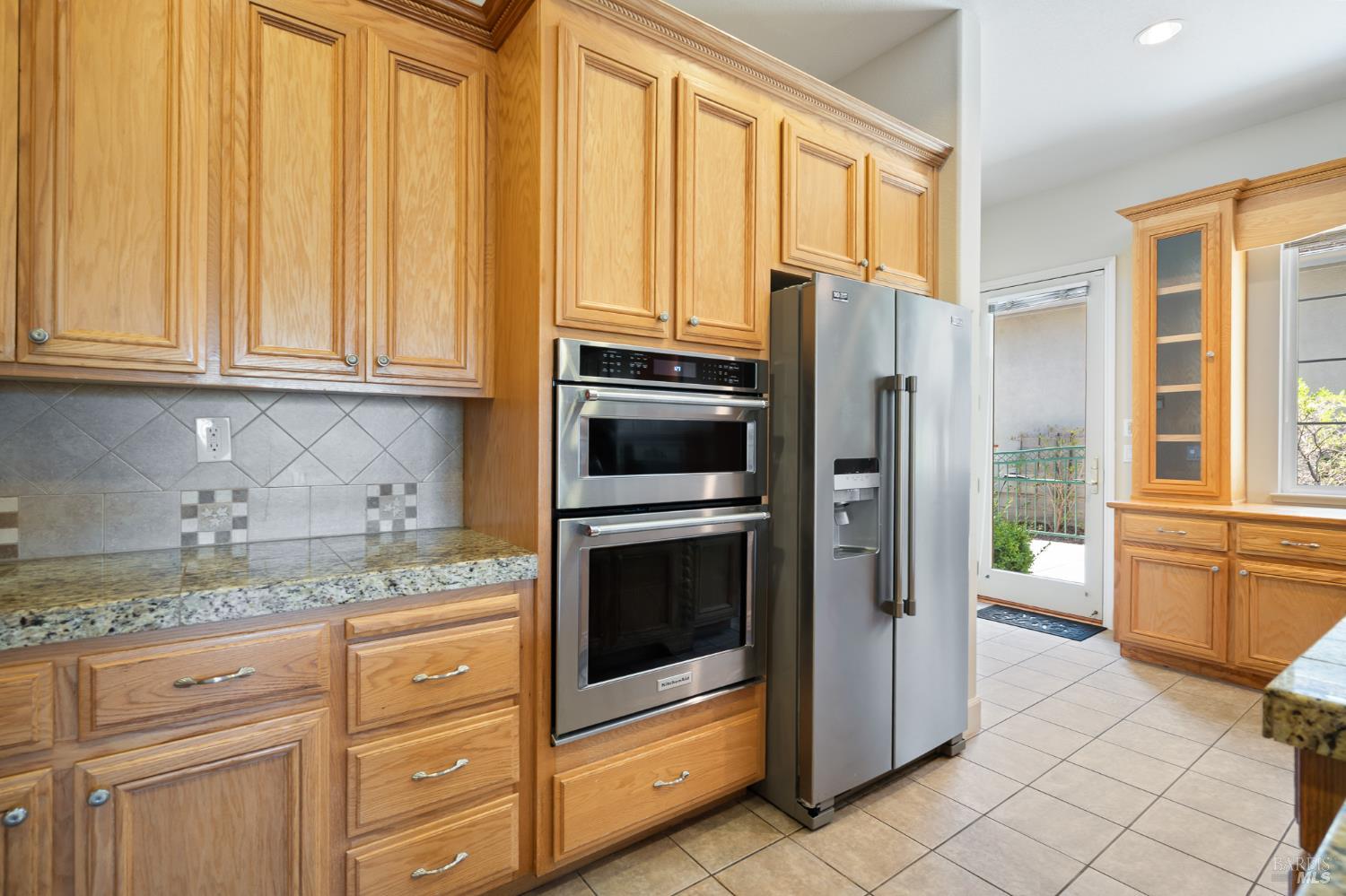 Detail Gallery Image 12 of 68 For 9272 Hallmark Pl, Vallejo,  CA 94591 - 4 Beds | 4 Baths