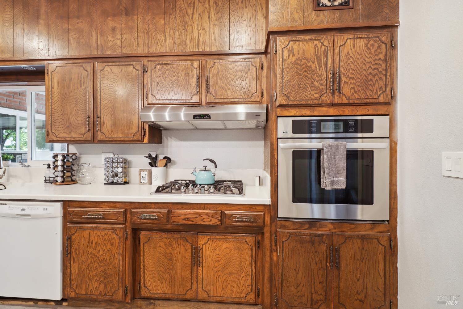 Detail Gallery Image 12 of 99 For 9192 Boyce Rd, Winters,  CA 95694 - 3 Beds | 2 Baths