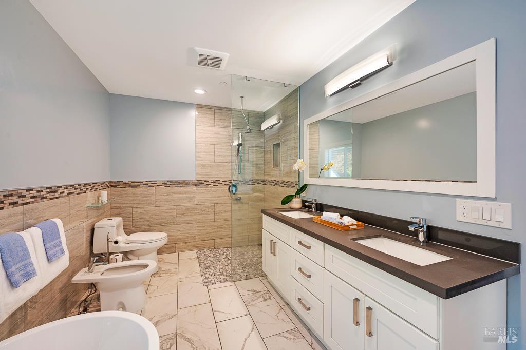 Detail Gallery Image 40 of 75 For 5560 Crystal Dr, Santa Rosa,  CA 95404 - 3 Beds | 2/1 Baths