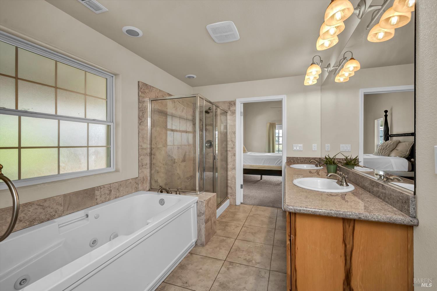 Detail Gallery Image 20 of 38 For 18695 Horseshoe Rd, Hidden Valley Lake,  CA 95467 - 3 Beds | 2/1 Baths