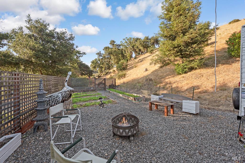 Detail Gallery Image 25 of 75 For 5560 Crystal Dr, Santa Rosa,  CA 95404 - 3 Beds | 2/1 Baths