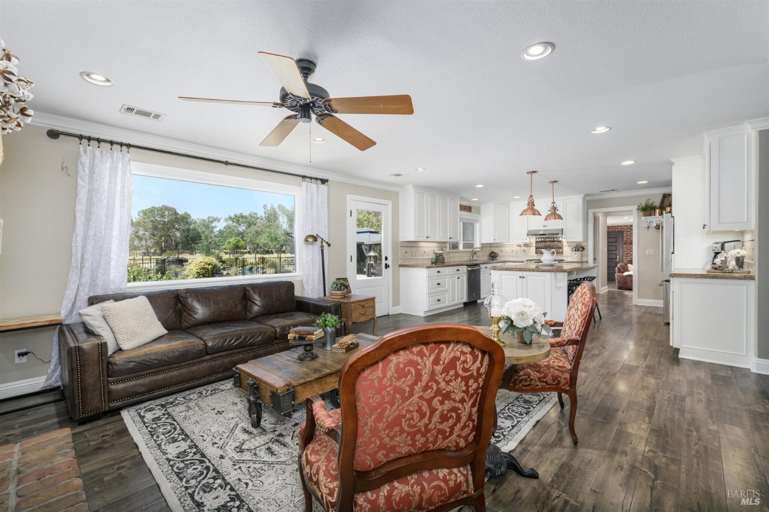 Detail Gallery Image 20 of 117 For 7598 Deer Valley Trl, Vacaville,  CA 95688 - 3 Beds | 2/1 Baths