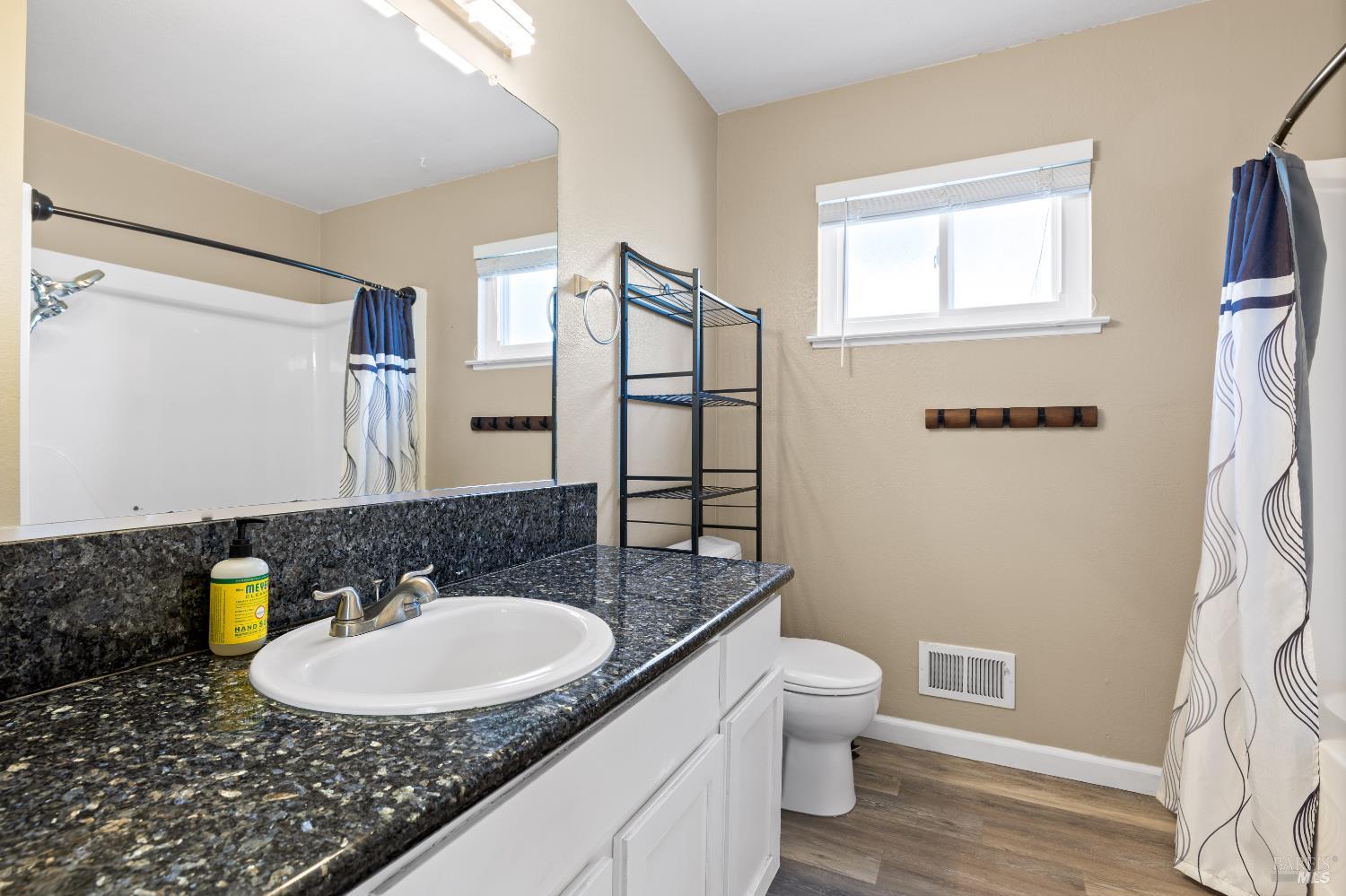 Detail Gallery Image 32 of 73 For 414 Brunswick Dr, Vallejo,  CA 94591 - 3 Beds | 2 Baths