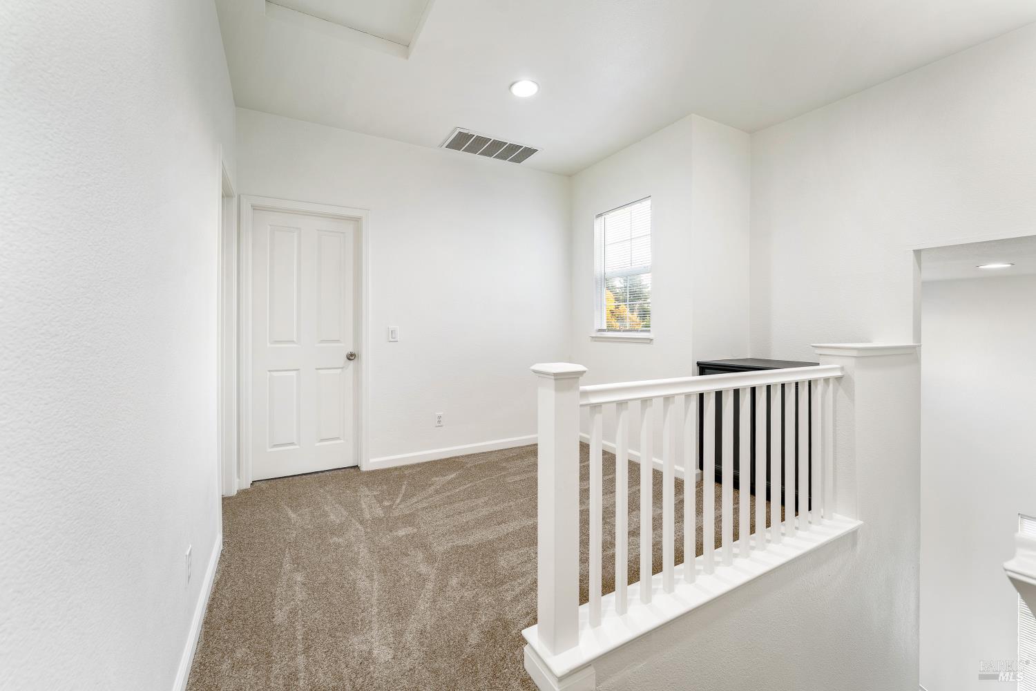 Detail Gallery Image 22 of 31 For 1220 Marque Dr, Rohnert Park,  CA 94928 - 3 Beds | 2/1 Baths