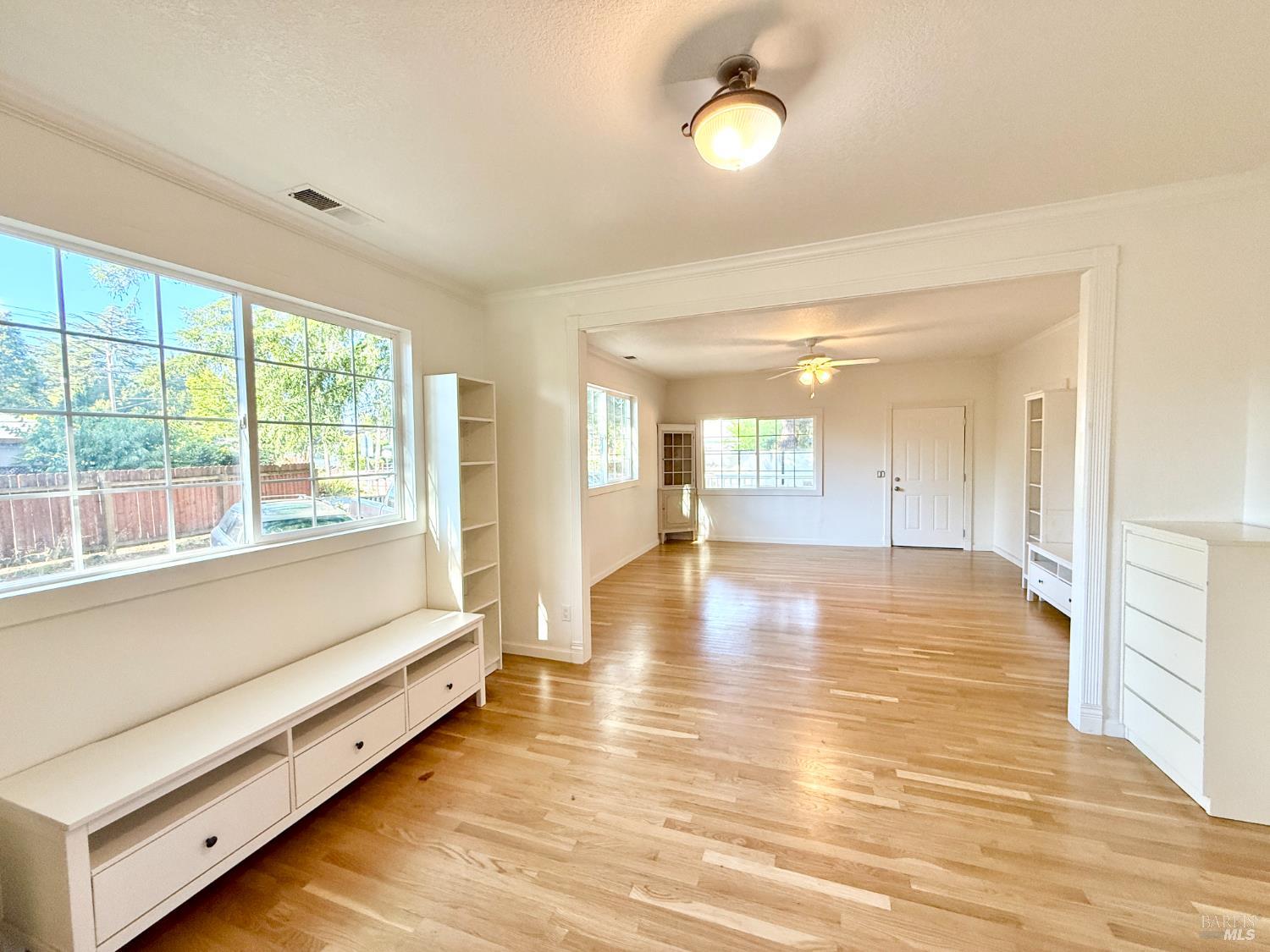 Detail Gallery Image 2 of 16 For 1101 Burbank Ave, Santa Rosa,  CA 95407 - 3 Beds | 2/1 Baths