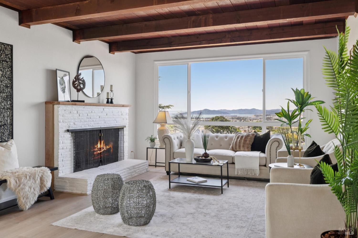 Detail Gallery Image 5 of 74 For 2437 Edwards Ave, El Cerrito,  CA 94530 - 6 Beds | 3/1 Baths
