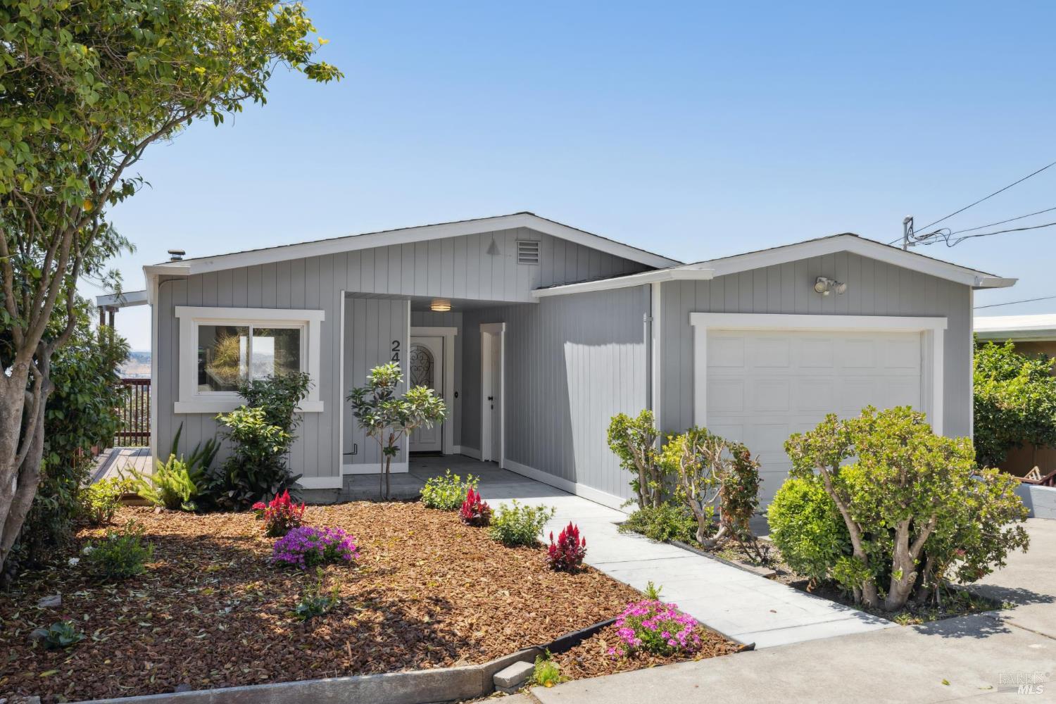 Detail Gallery Image 1 of 74 For 2437 Edwards Ave, El Cerrito,  CA 94530 - 6 Beds | 3/1 Baths