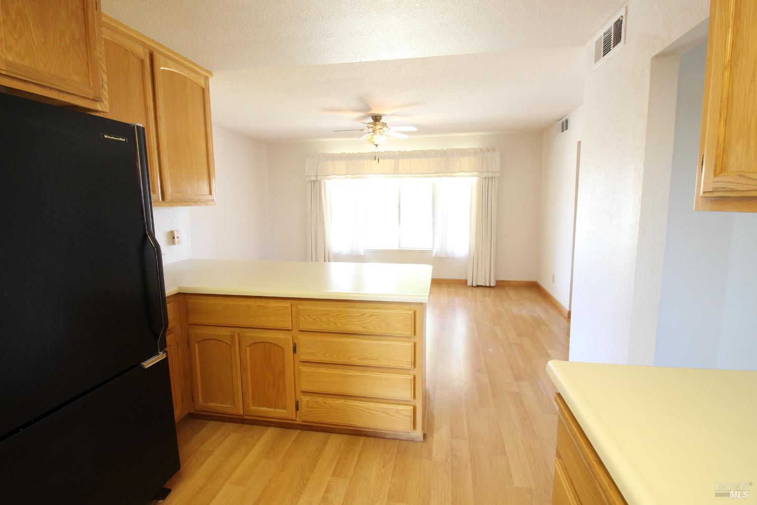 Detail Gallery Image 8 of 48 For 500 Logan St, Rio Vista,  CA 94571 - 3 Beds | 2/1 Baths