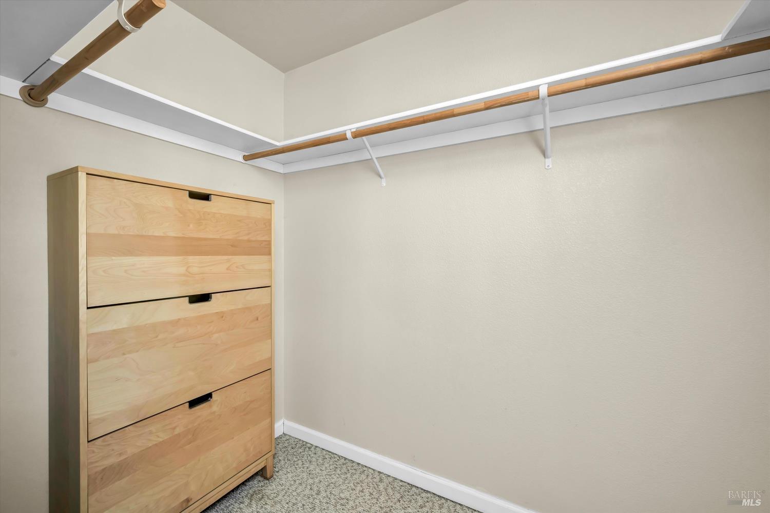 Detail Gallery Image 22 of 38 For 18695 Horseshoe Rd, Hidden Valley Lake,  CA 95467 - 3 Beds | 2/1 Baths
