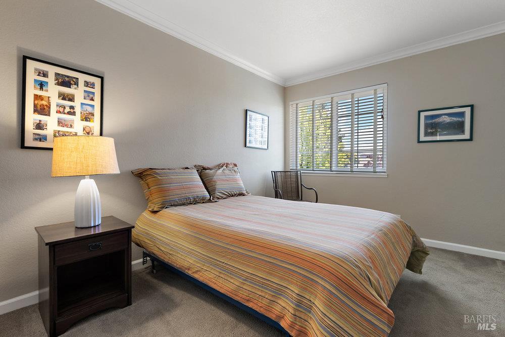 Detail Gallery Image 16 of 33 For 1774 Devonshire Dr, Benicia,  CA 94510 - 3 Beds | 2/1 Baths