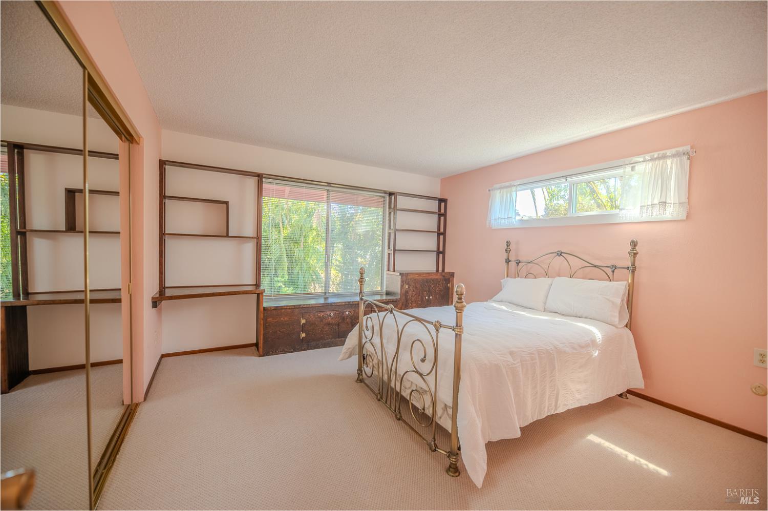 Detail Gallery Image 11 of 33 For 801 Livery Ct, Rohnert Park,  CA 94928 - 4 Beds | 2 Baths