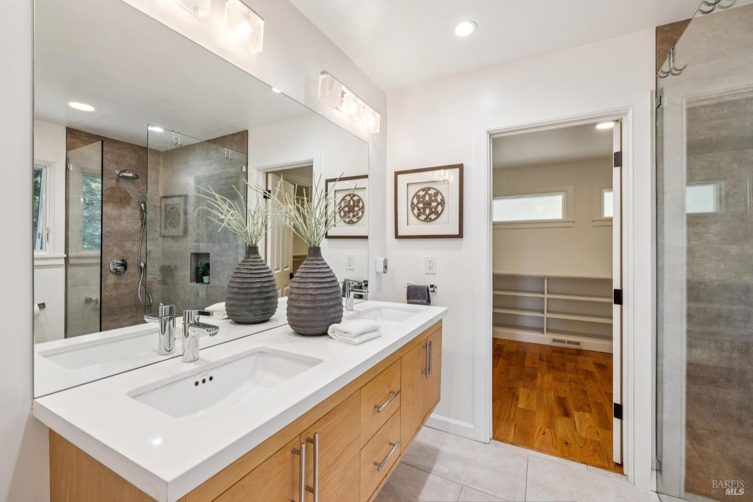 Detail Gallery Image 28 of 50 For 126 Ridge Rd, Fairfax,  CA 94930 - 3 Beds | 2 Baths