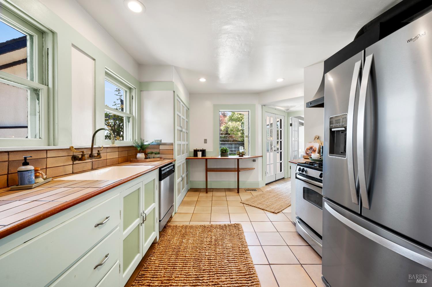 Detail Gallery Image 16 of 66 For 5740 Old Redwood Hwy, Penngrove,  CA 94951 - 3 Beds | 3 Baths