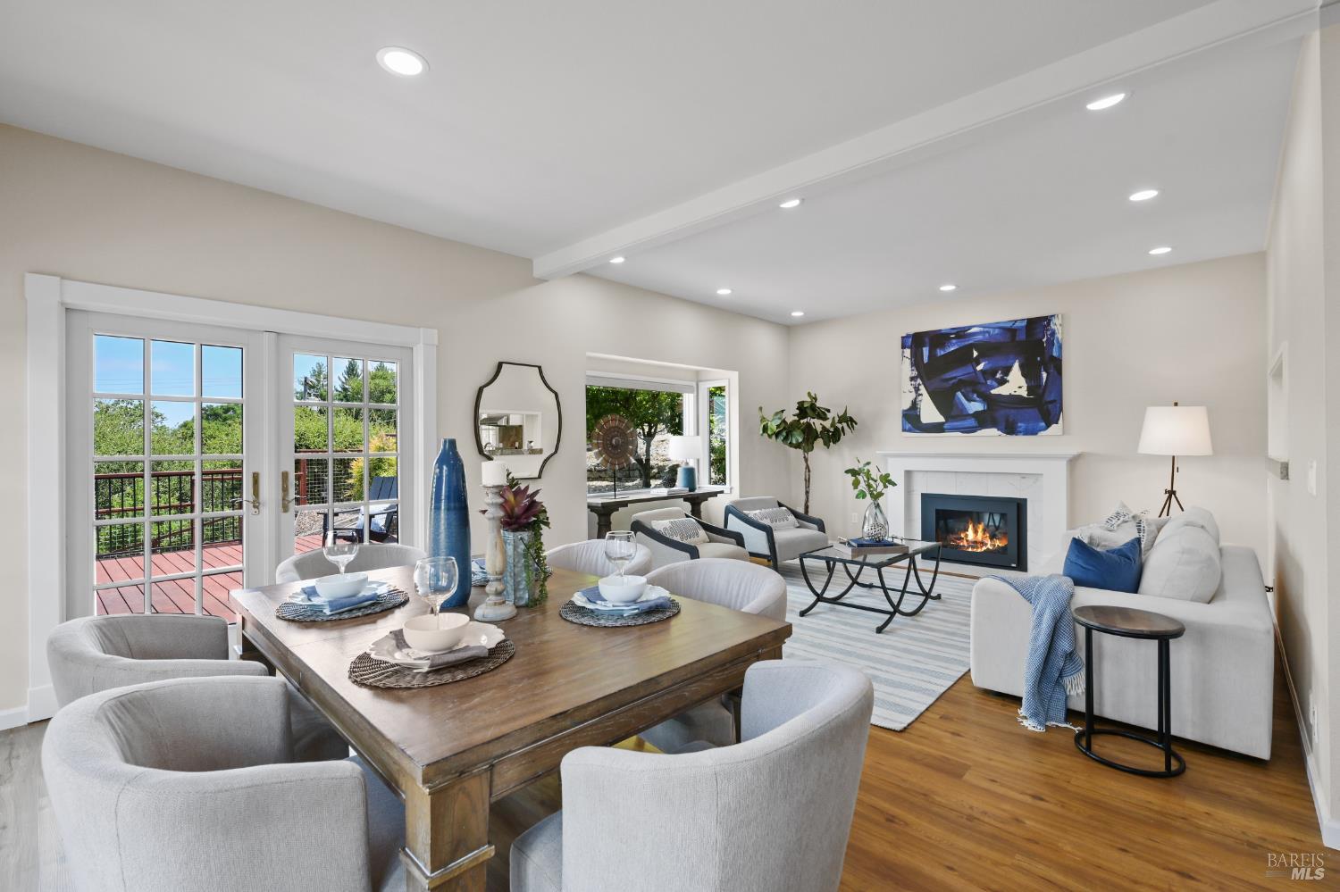 Detail Gallery Image 2 of 48 For 2547 Lewis Dr, Sebastopol,  CA 95472 - 3 Beds | 3 Baths
