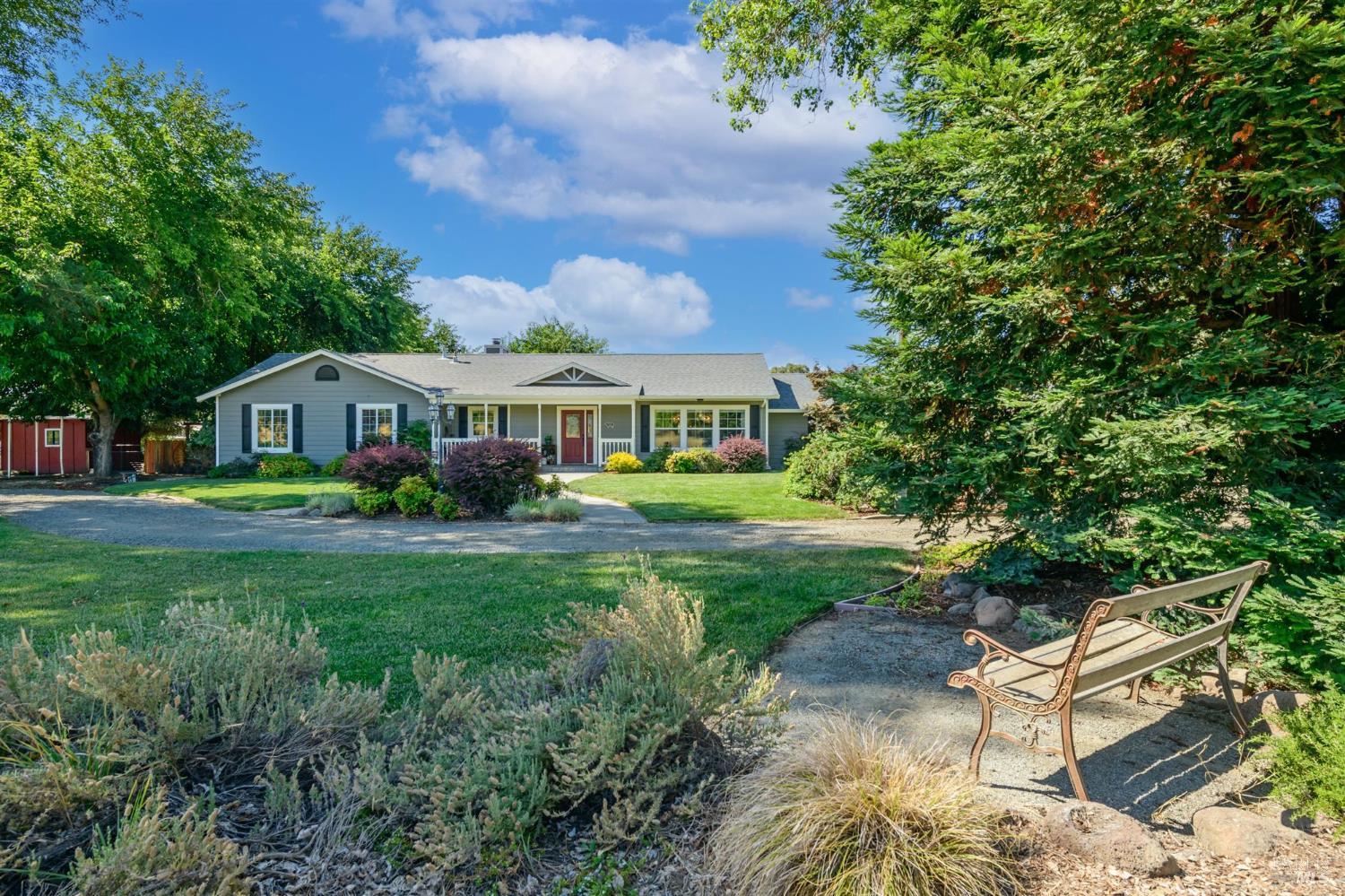 Detail Gallery Image 3 of 117 For 7598 Deer Valley Trl, Vacaville,  CA 95688 - 3 Beds | 2/1 Baths