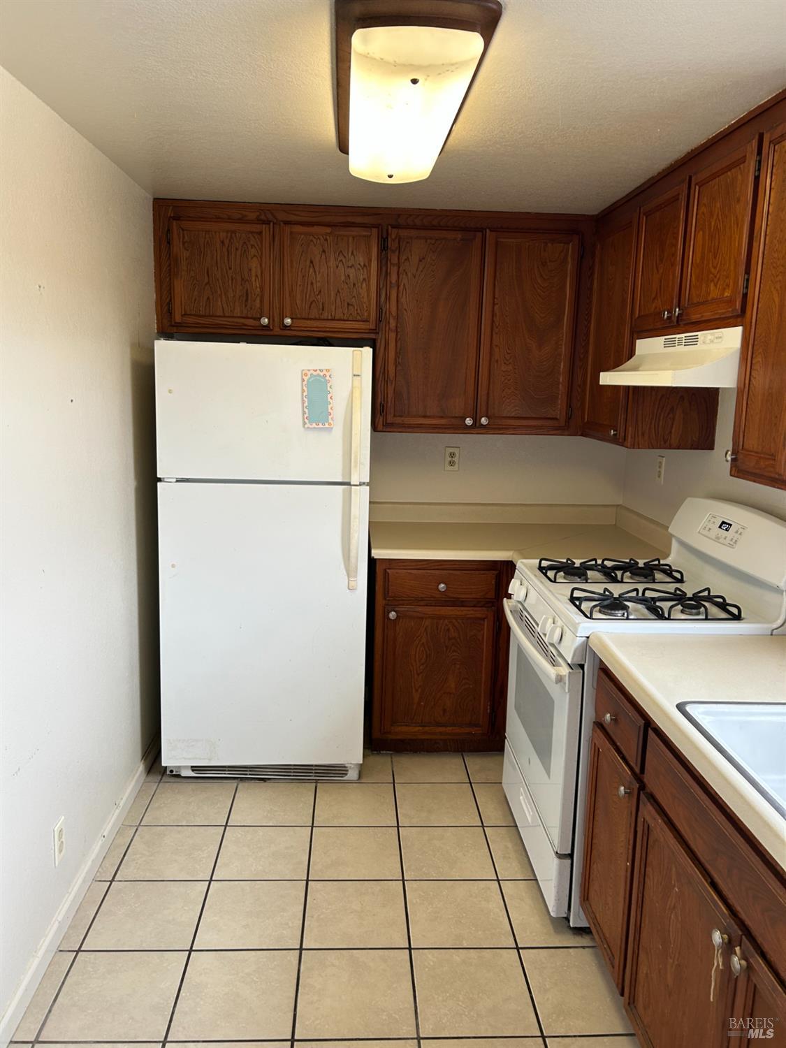 Detail Gallery Image 2 of 14 For 109 Phelan Ave, Vallejo,  CA 94590 - 2 Beds | 1 Baths