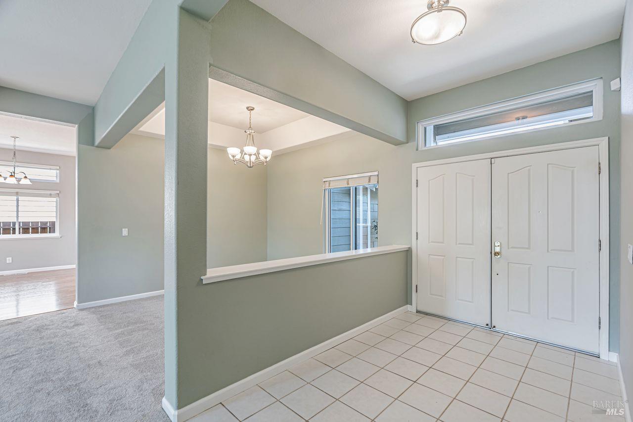 Detail Gallery Image 6 of 43 For 1705 Andover Way, Petaluma,  CA 94954 - 4 Beds | 2 Baths