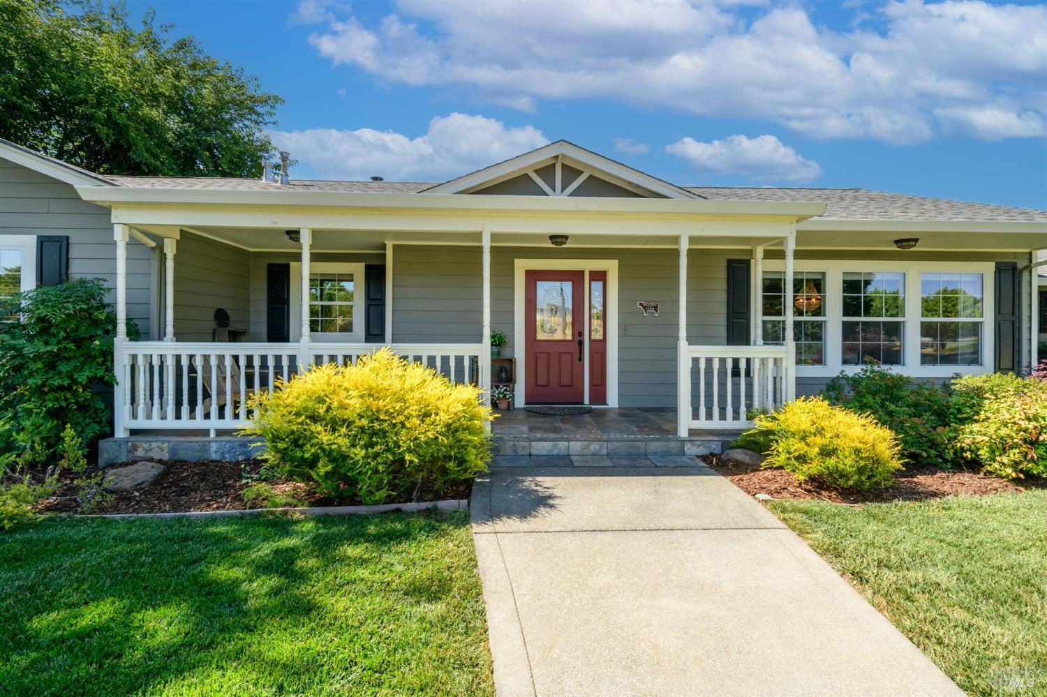 Detail Gallery Image 10 of 117 For 7598 Deer Valley Trl, Vacaville,  CA 95688 - 3 Beds | 2/1 Baths