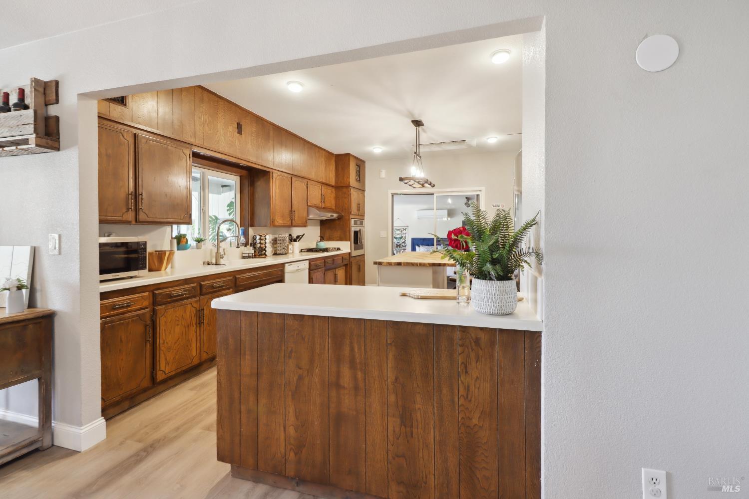 Detail Gallery Image 8 of 99 For 9192 Boyce Rd, Winters,  CA 95694 - 3 Beds | 2 Baths