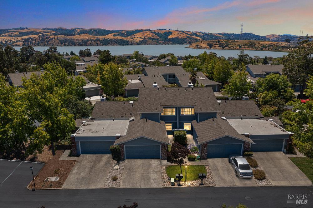 Detail Gallery Image 21 of 33 For 1774 Devonshire Dr, Benicia,  CA 94510 - 3 Beds | 2/1 Baths