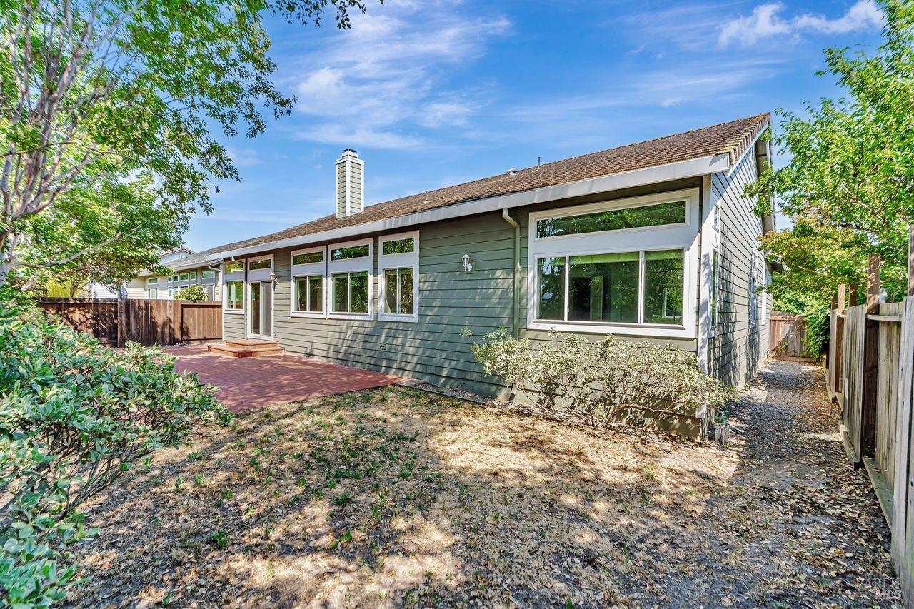 Detail Gallery Image 41 of 43 For 1705 Andover Way, Petaluma,  CA 94954 - 4 Beds | 2 Baths