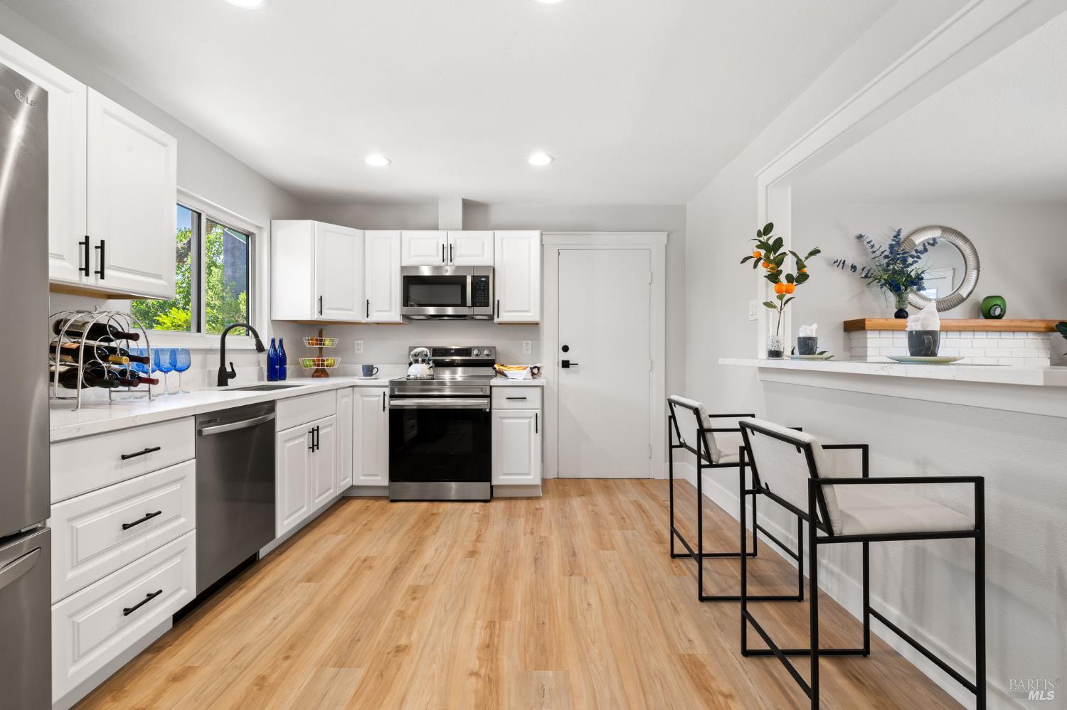 Detail Gallery Image 26 of 54 For 7449 Adrian Dr, Rohnert Park,  CA 94928 - 3 Beds | 2 Baths