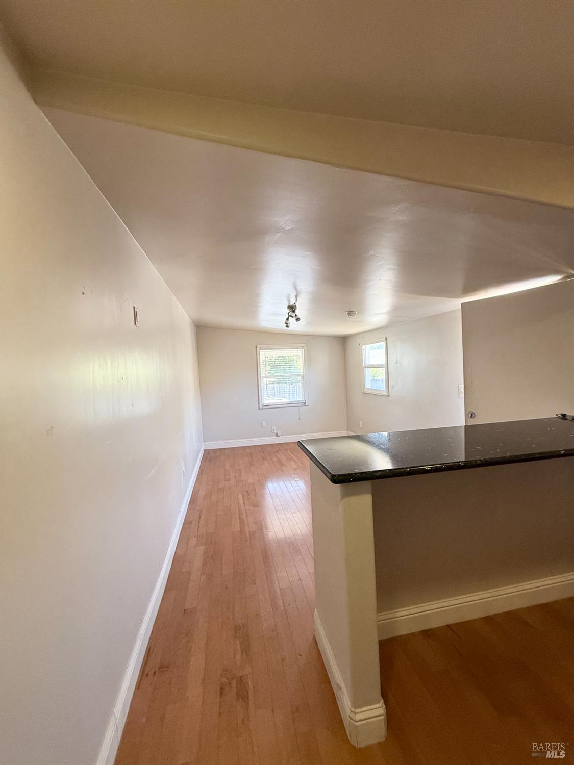 Detail Gallery Image 14 of 23 For 1125 E 5th St a,  Benicia,  CA 94510 - – Beds | – Baths