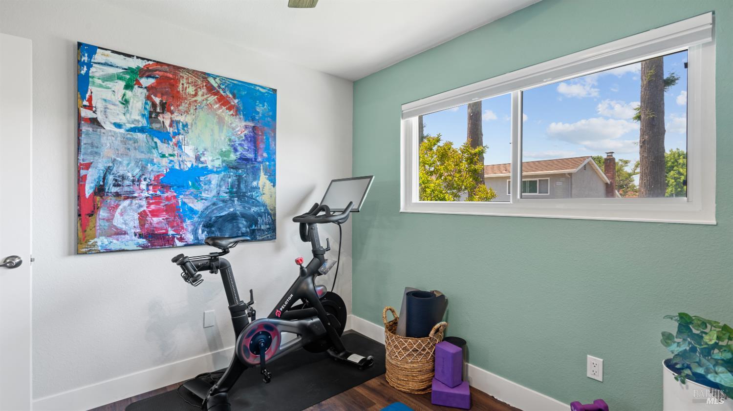 Detail Gallery Image 51 of 61 For 1711 Capistrano Dr, Petaluma,  CA 94954 - 6 Beds | 2/1 Baths