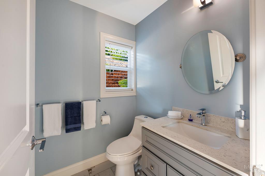 Detail Gallery Image 45 of 75 For 5560 Crystal Dr, Santa Rosa,  CA 95404 - 3 Beds | 2/1 Baths