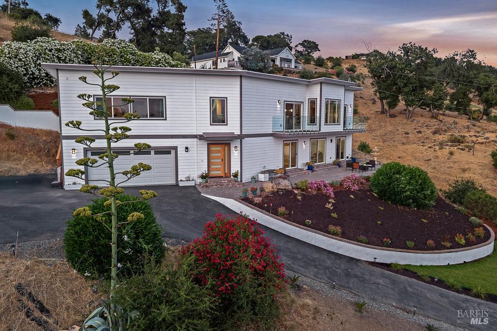 Detail Gallery Image 71 of 75 For 5560 Crystal Dr, Santa Rosa,  CA 95404 - 3 Beds | 2/1 Baths